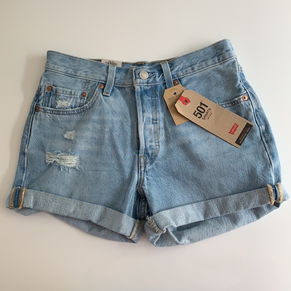 LEVI’S 501 Shorts **New with tags!**